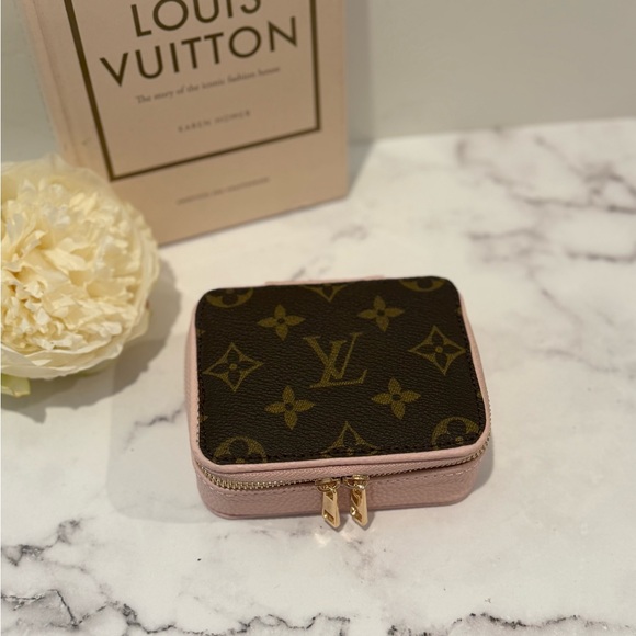 ❤️ Monogram Zippered Pill Case / Accessories Case / Jewelry Case HANDMADE ❤️ - Picture 6 of 11